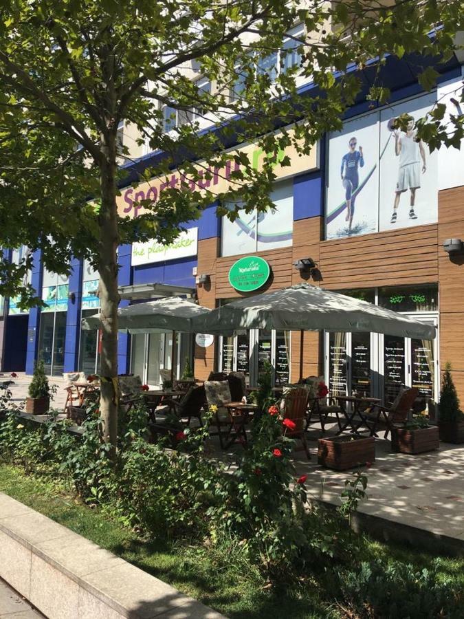 Alba Iulia Square - Apartments And Studios بوخارست المظهر الخارجي الصورة